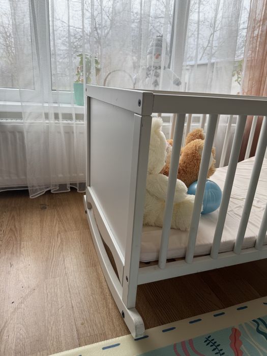 Колиска для немовлят