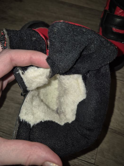 Сапоги сапожки для дівчинки червоні 24 розмір, ідеальні