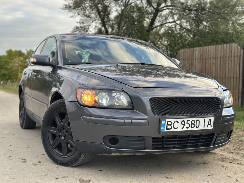 Авто технічно в хорошому стані. є косметичні нюанси по кузову та в салоні
Двигун : працює рівно, без диму і сторонніх звуків, Клімат контроль, Кондиціонер заправлений, є запаска.
Ходова в порядку вкладень не потребує.
Телефонувати і писати бажано на вайбер , телеграм. 
Реальному покупцю торг біля капота.