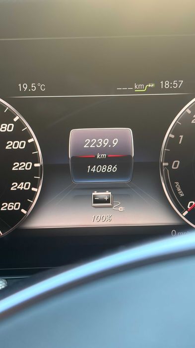 Mercedes E350e AMG
