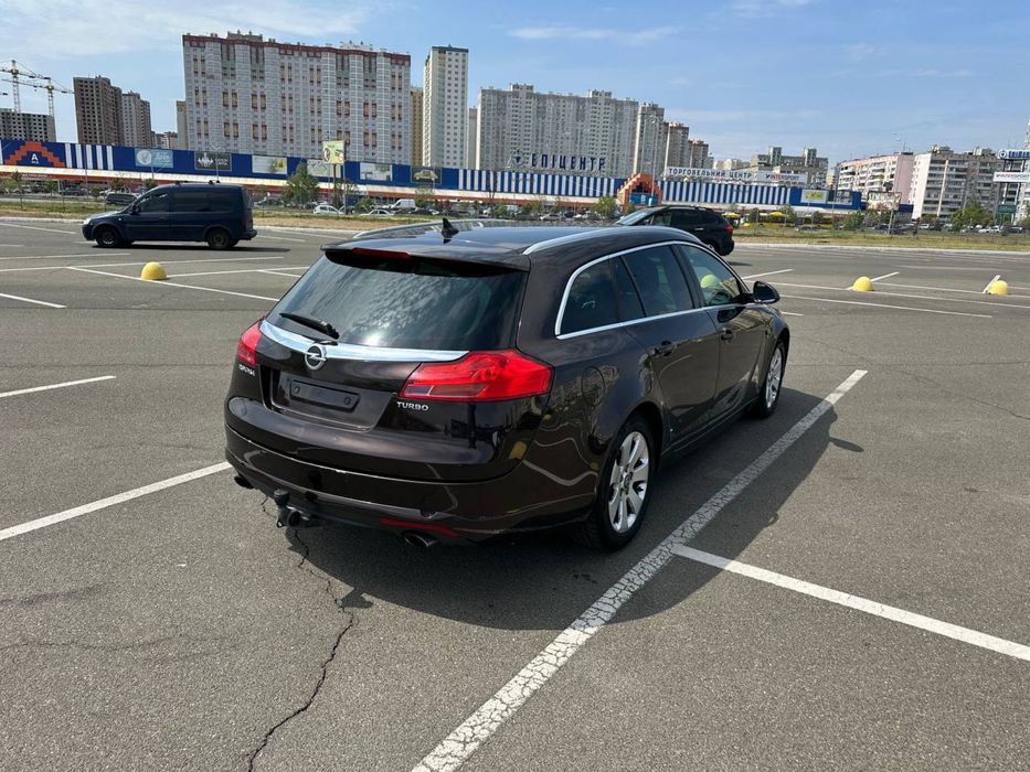 2011 рік Opel Insignia 1.6 Бензин