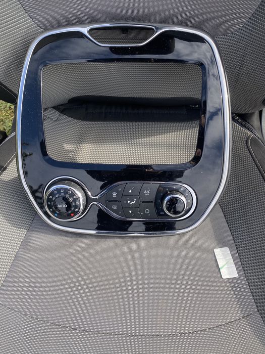 Ramka radia renault captur l