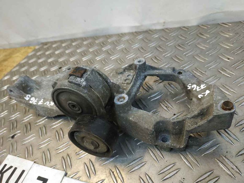 Land Rover Evoque 11- кронштейн генератора  KU7765 BJ3210039AC