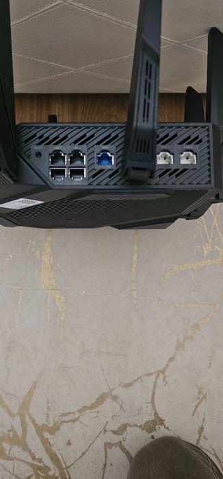Asus ROG Rapture GT-AXE16000