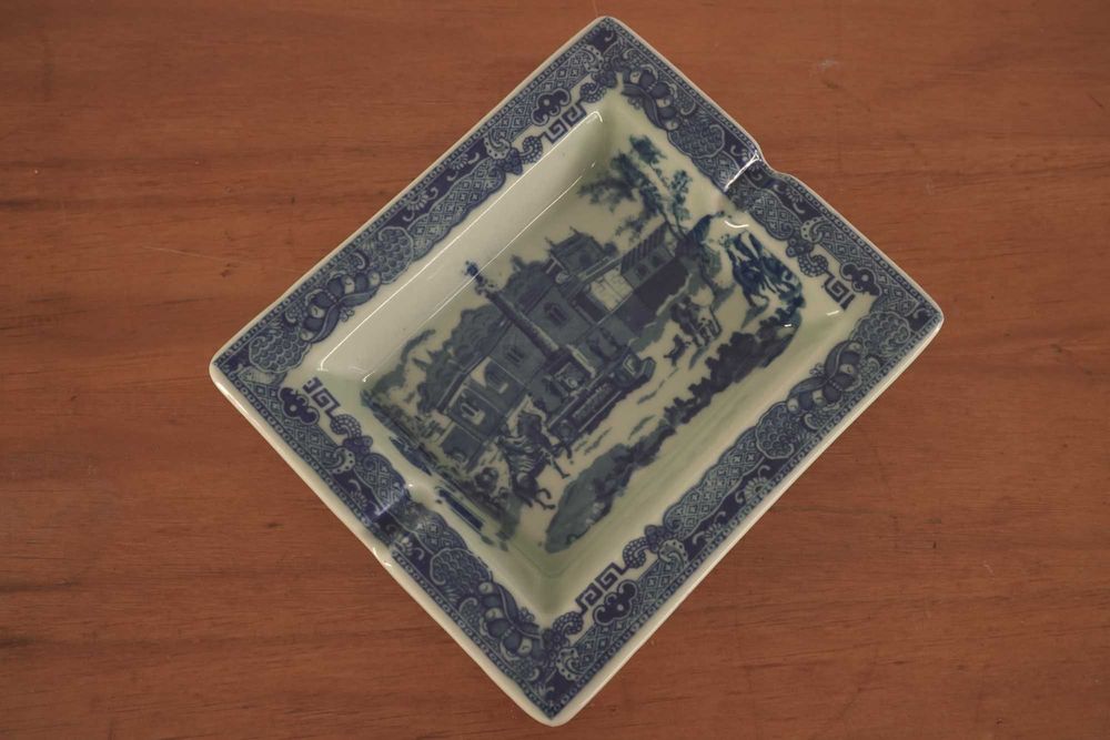 Cinzeiro Porcelana Chineza