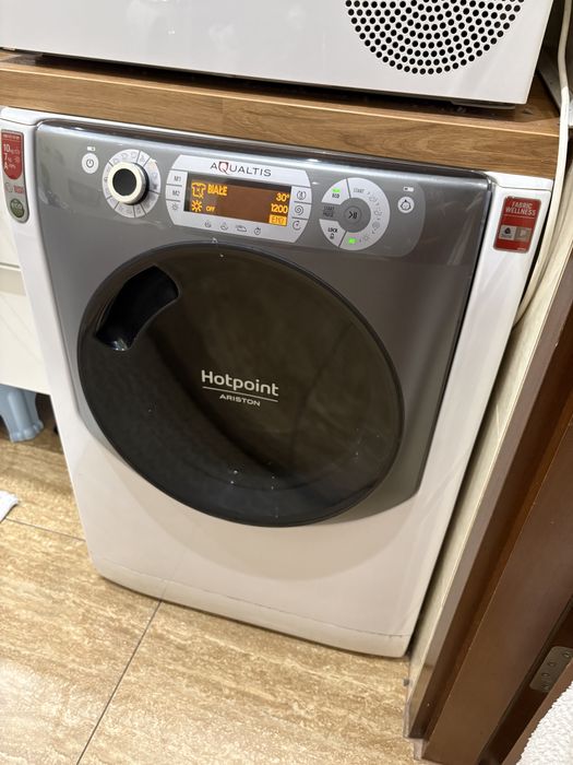 Pralko-suszarka Hotpoint Ariston Aqualtis 10/7 kg – do naprawy