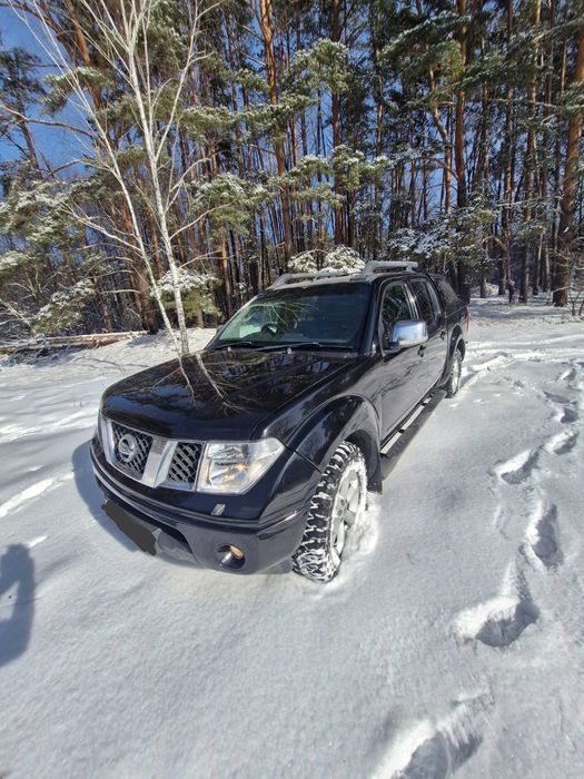 Nissan Navara 2,5 дизель, автомат