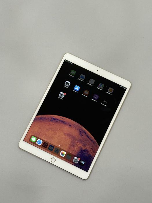 iPad Pro 10.5 gold 64 gb 120 герц екран для ігор