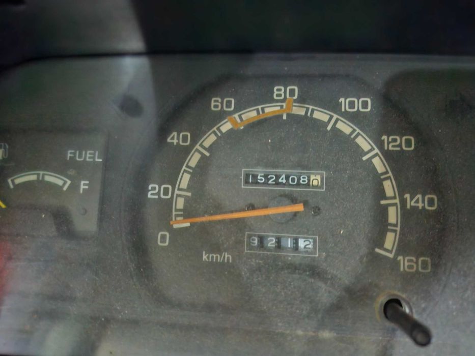 Mitsubishi L300, em bom estado