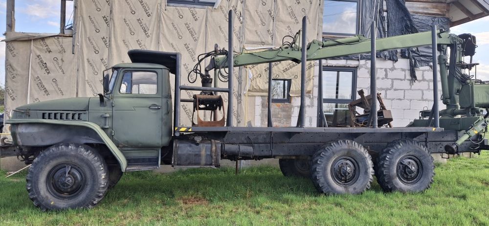 Продається лісовоз Урал 4320