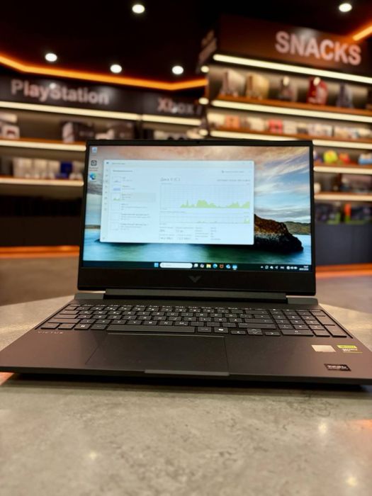 Ноутбук Victus by HP Gaming Laptop 15 на AMD Ryzen 7 8845HS /RTX 4060/RAM 16 GB DDR5/SSD 1 TB ЯК НОВИЙ