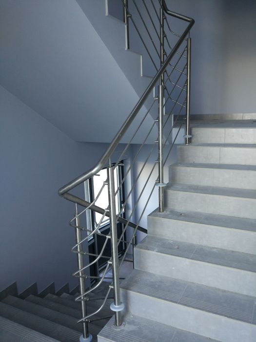 Balustrady ze stali nierdzewnej