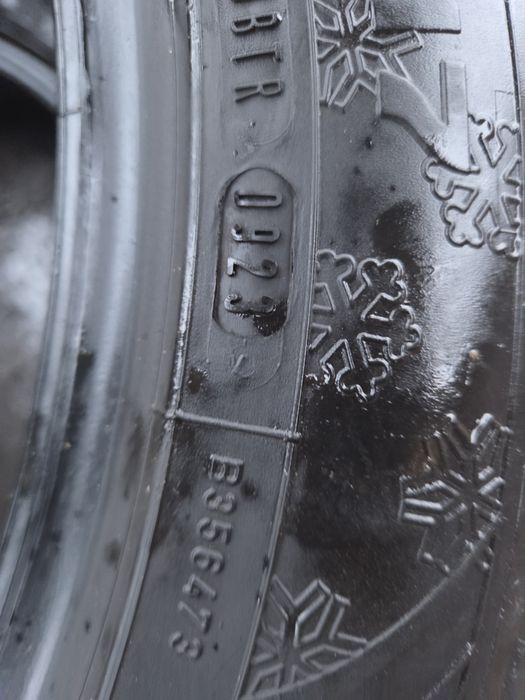 Шини зимові 225/50/r17, Dunlop Winter Sport 4D, 2023р.