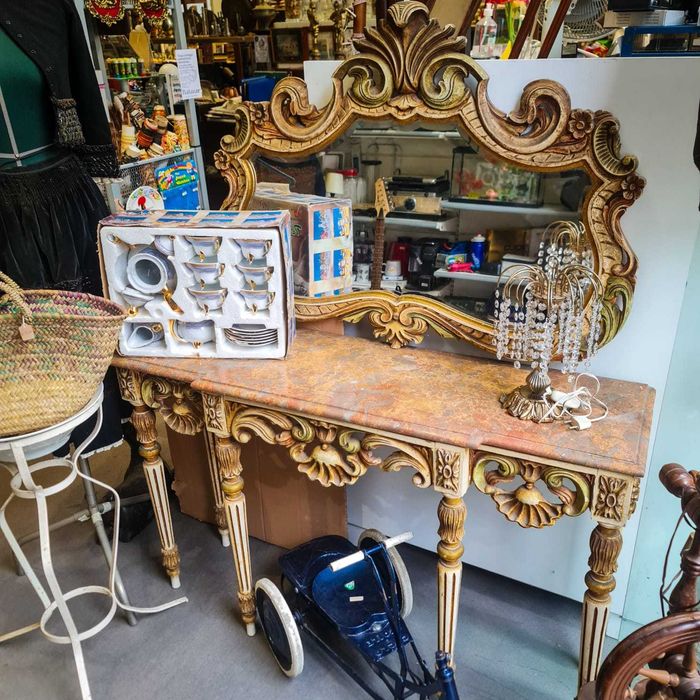 Consola c/ Espelho Estilo Rococó (Revival séc. XX) — Madeira Entalhada