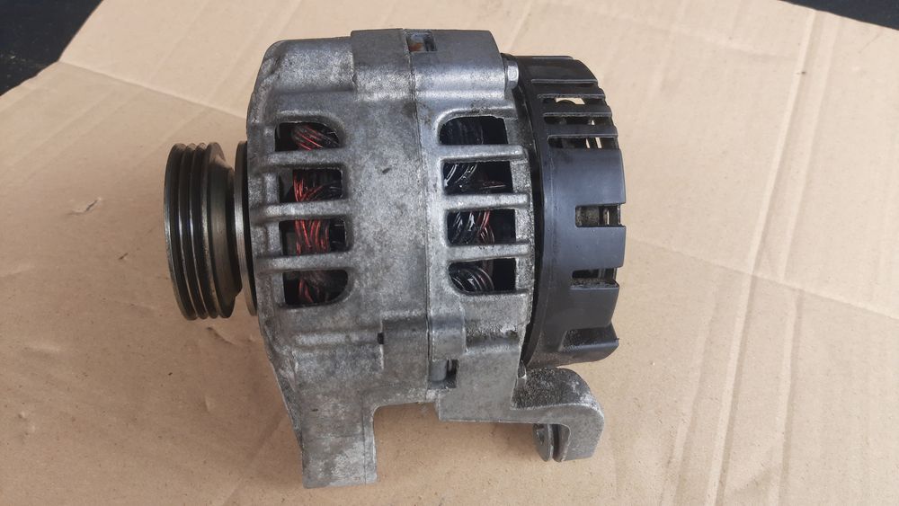 alternator oryginał valeo Dacia Sandero 1.2 16V benz