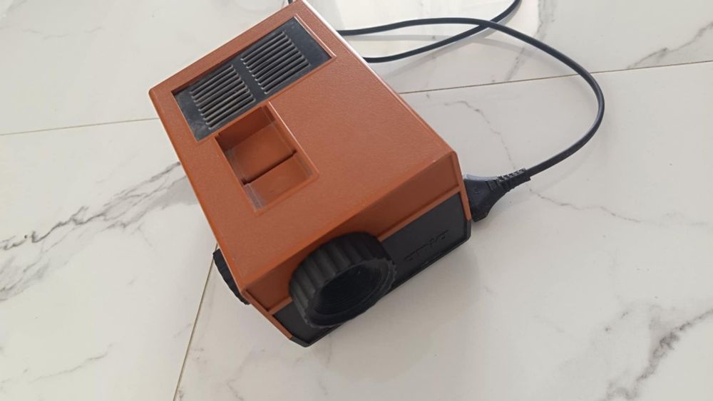 Projektor do wyświetlania zdjęć, bajek  Ania