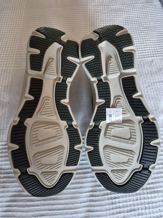Sketchers Slip-ins D'Lux Walker 2.0 (Tamanho 42)