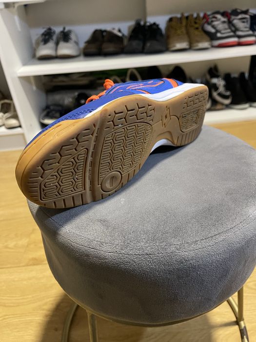 Sapatilha Lotto azul e laranja