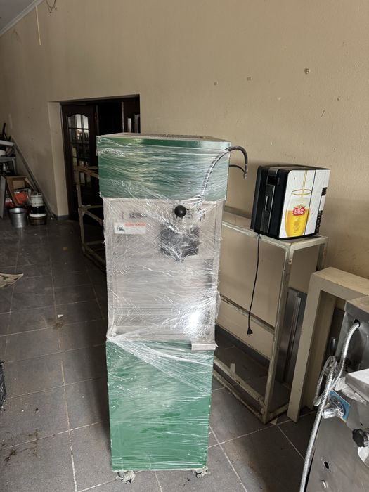 Restauracao ,varios equipamentos usados