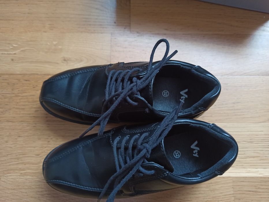 Eleganckie buty do Komunii, r. 32