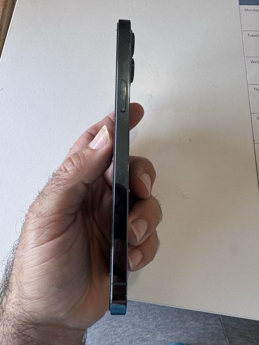 IPHONE 12 PRO MAX 256 GB em boas condicoes com tudo a funcionar