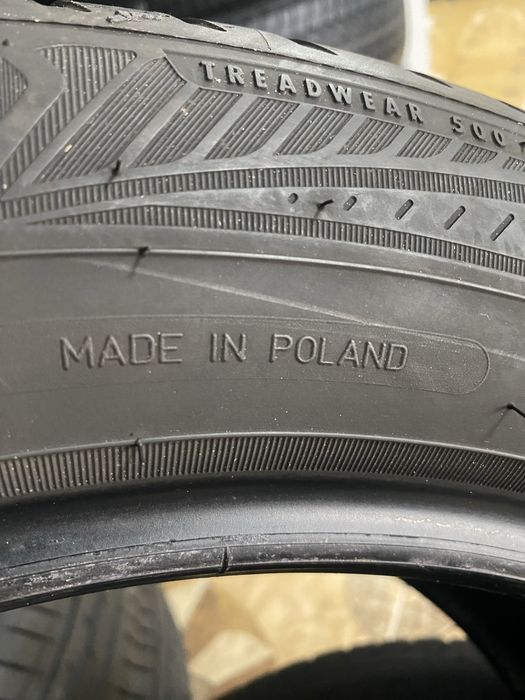 225/55/17 101W GOODYEAR Vector 4 Season