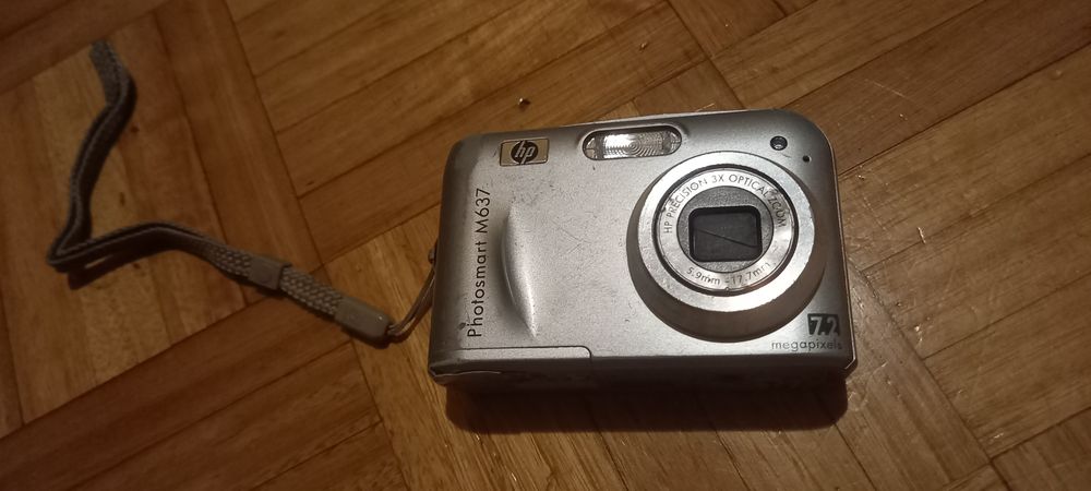 Câmara Digital HP Photosmart M637 – 7.2MP – Estilo Vintage Digicam