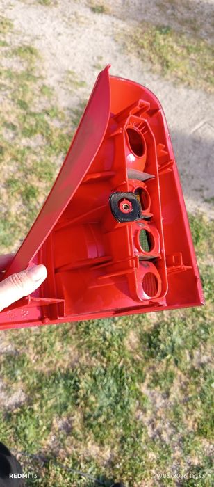 Farolim traseiro lado condutor Clio 1.2 de 99