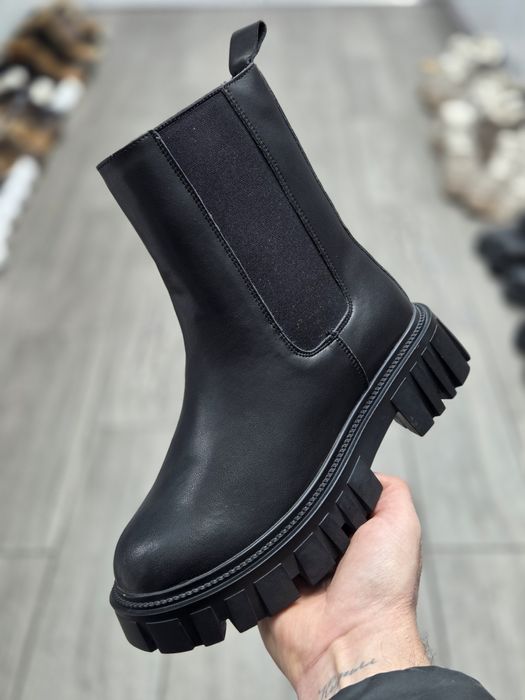 vzutu.com сайт 1000 грн натуральна шкіра та хутро 35 та 36  ,37 розмір