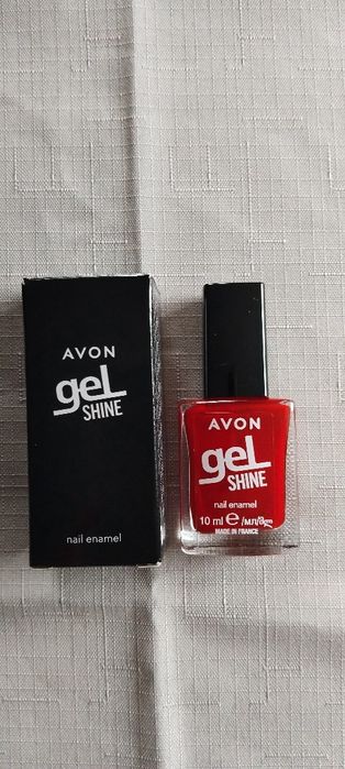 Żelowy lakier do paznokci avon Red Is Red