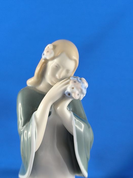 Ofelia dziewczyna Bing&Grondahl Kopenhaga #porcelana #Hamlet #ozdoba