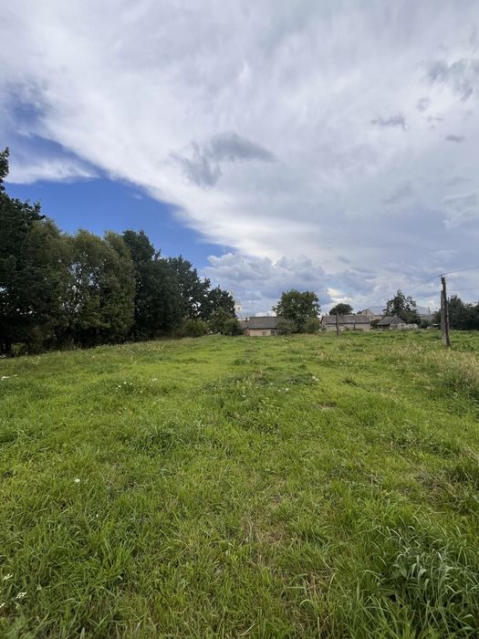 Продам земельну ділянку в центрі села Пили (Львівський район)