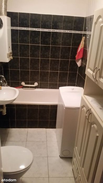 2 pokojowe mieszkanie w centrum osiedla - Więcej