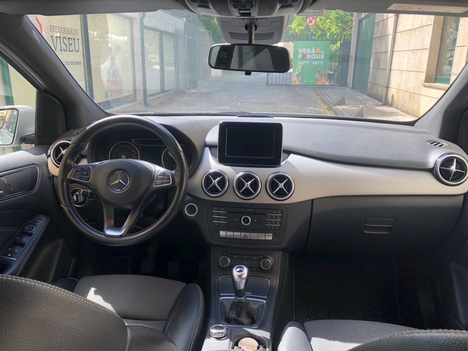 Mercedes-Benz  B 180  AMG