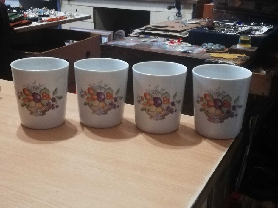 Kubki porcelanowe z Chodzieży PRL                M