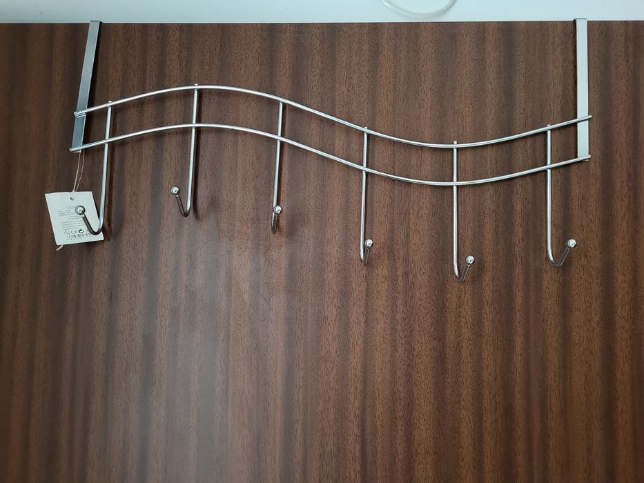 Wieszak do powieszenia na dzwi, na drzwiczki  szafki