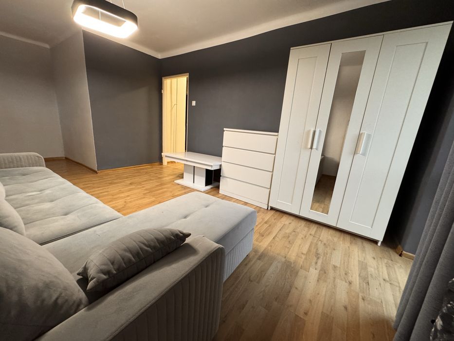pokój + kuchnia + łazienka + balkon | 31 m² | 2800 całość | ul.Wrocławska | 3 piętro winda | dostępne od zaraz