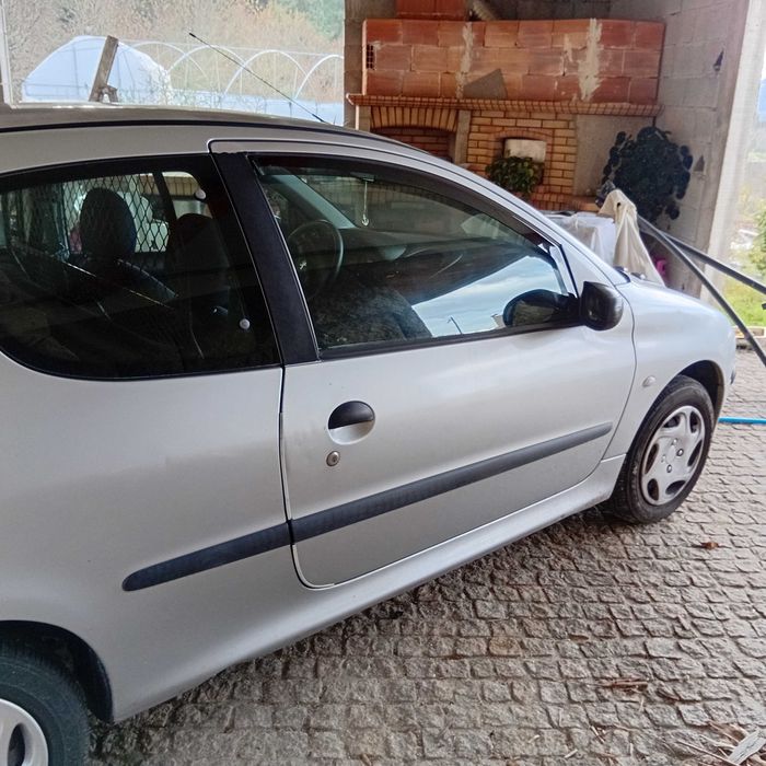 Peugeot 206 comercial