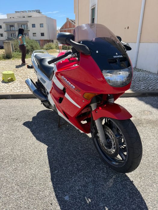 Vendo mota cbr1000f
