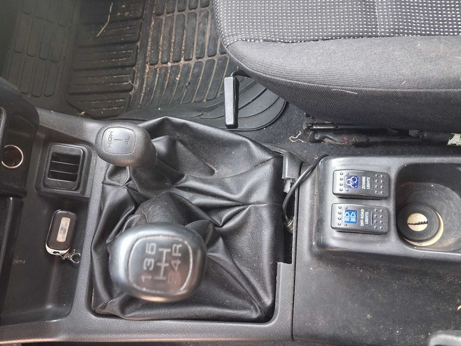 opel frontera sport 4x4 — photo 2