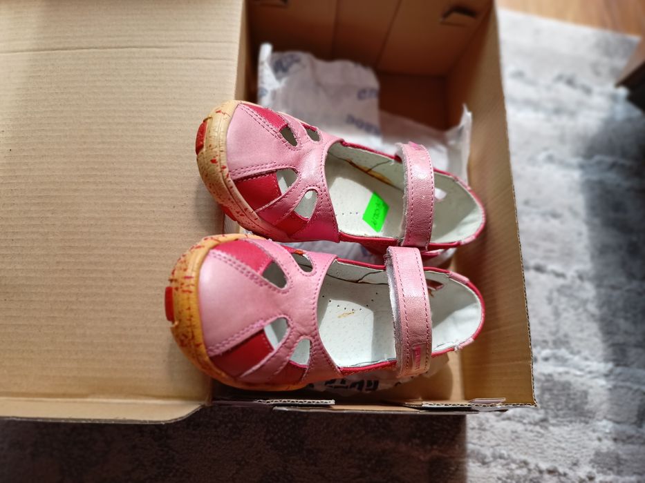 Skórzane półbuty dziewczęce 26 Renbut