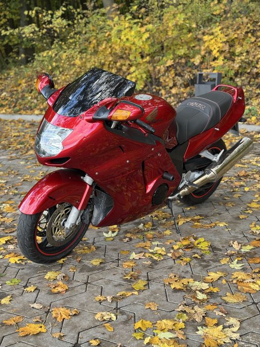 Honda CBR1100XX Super Blackbird's 2002року