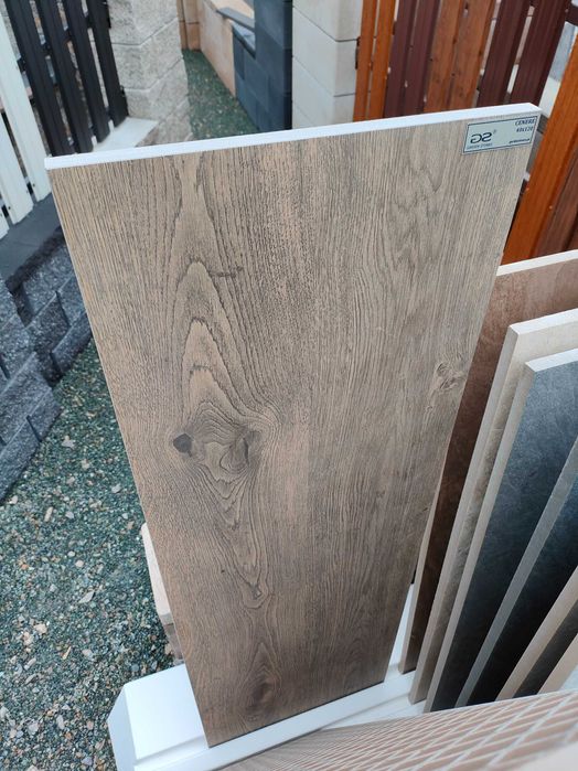 Deska decha drewnopodobna płyta ceramiczna gres taras tarasowa 120x40