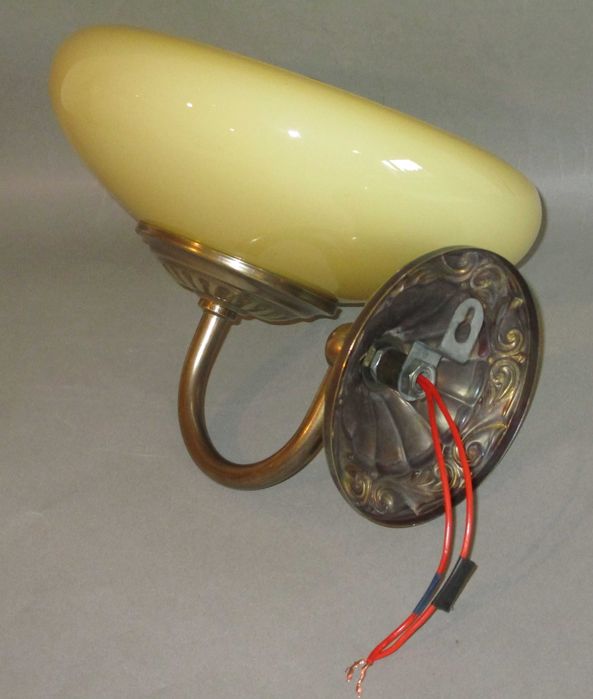 Stary, mosiężny kinkiet - świetny stan.