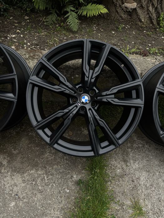 Felgi BMW 22 X5 G05 X6 G06 X7 G07 Mpakiet Styling 747M