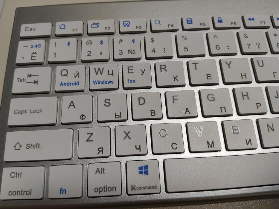 Беспроводная клавиатура и мышь Jomaa Slim с акб.  Bluetooth, 2.4G, USB