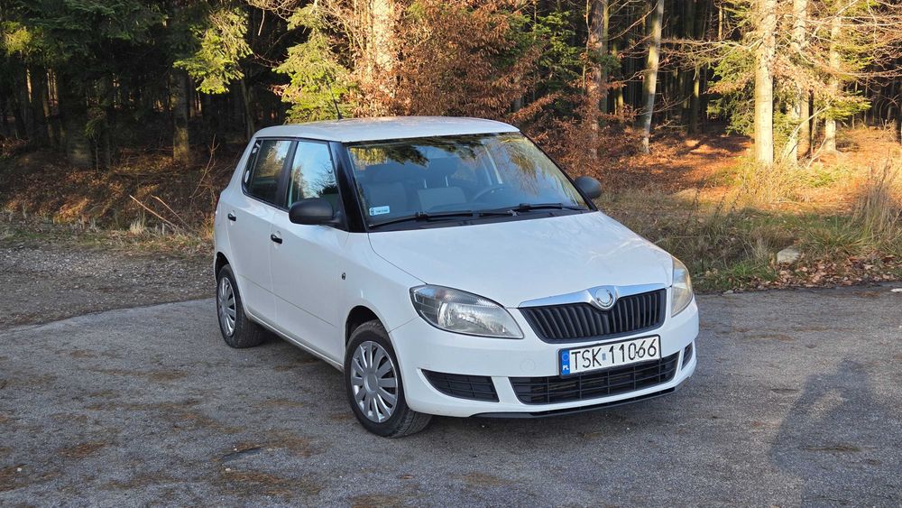 Skoda Fabia 2 II 2010 1.6 TDI diesel biała lift