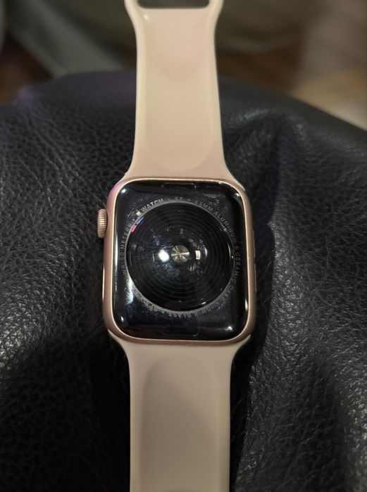 Apple Watch SE 44mm