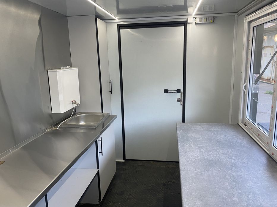 Торговый прицеп,фудтрак,еда на колесах: 4 490 $ - Торговий причіп ...