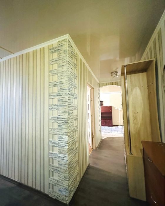 Продаж 3 кімнатної квартири з прибудовою на Новомиколаївці